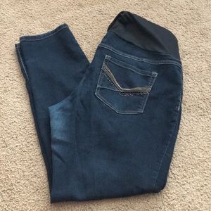 Maternity skinny jeans